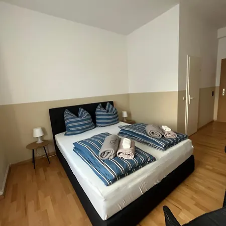 Doppelzimmer Mit Bad-tv-kuelschrank 9 Meine