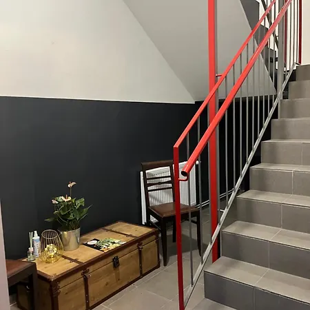 Doppelzimmer Mit Bad-tv-kuelschrank 9 3*