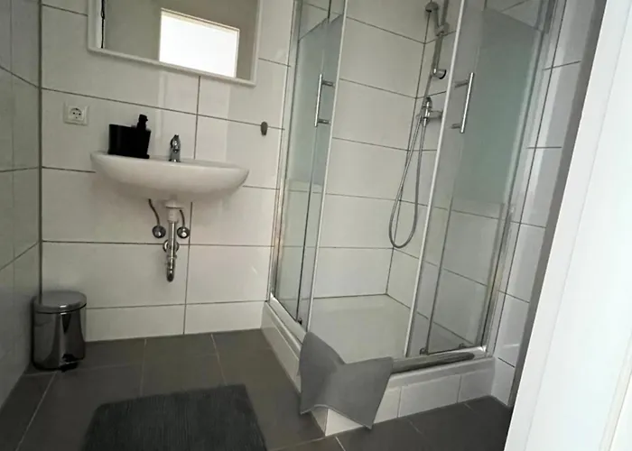 ゲストハウス Doppelzimmer Mit Bad-tv-kuelschrank 9 3*