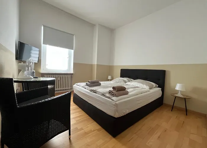 Doppelzimmer Mit Bad-tv-kuelschrank 9 3* Meine